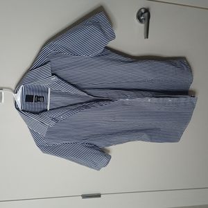 H&M Casual Button Down Shirt (small)